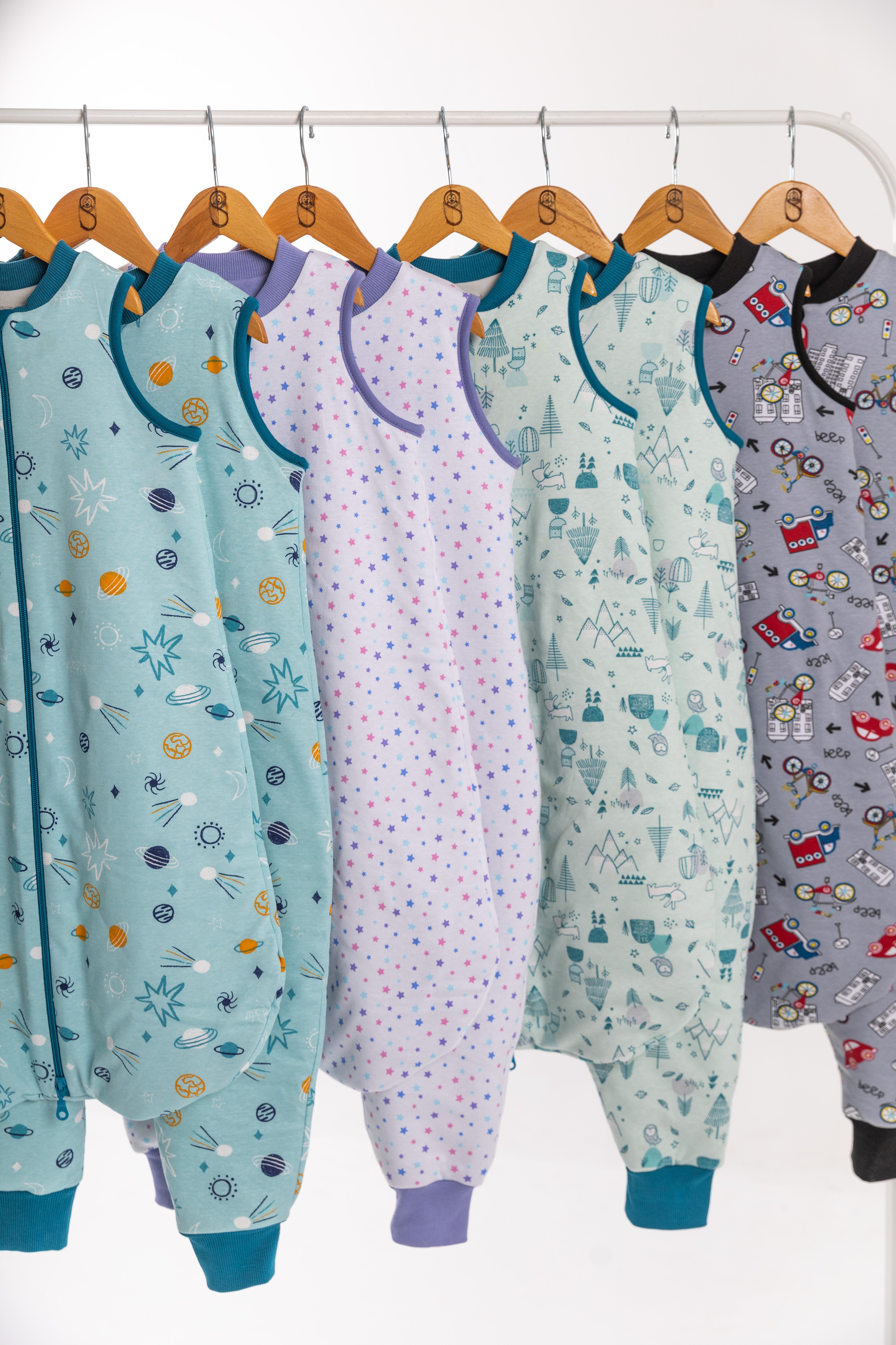 SLEEPING BEAUTIES, SUMMER SOUVENIRS(2冊) SLEEPY JONES | Washable Silk Marina Pajama Set in Cacti