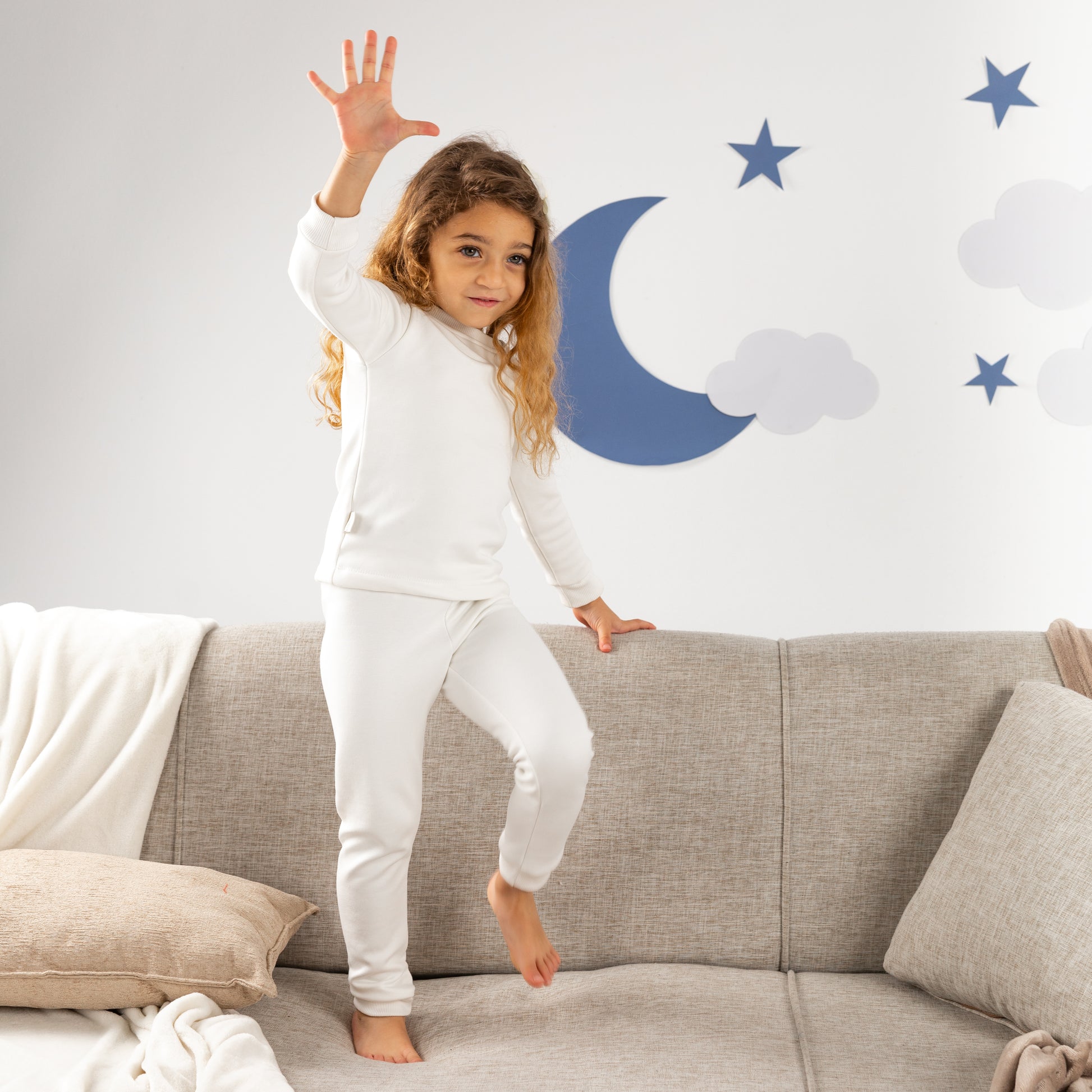 Off-White Thermal Set