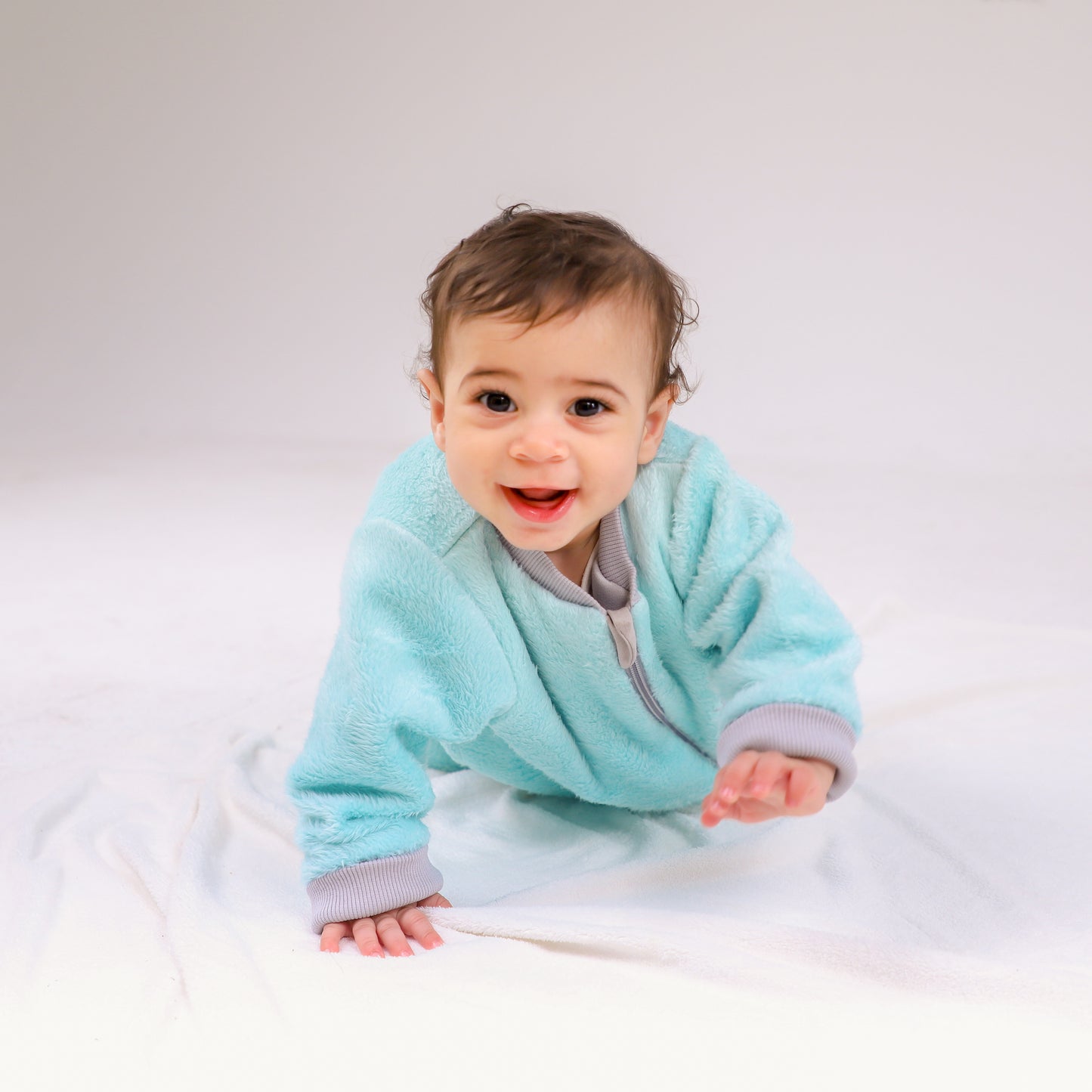 Let it Snow [Aqua Blue]- Sleeved Velvety Fleece Basic Sleeping Bag