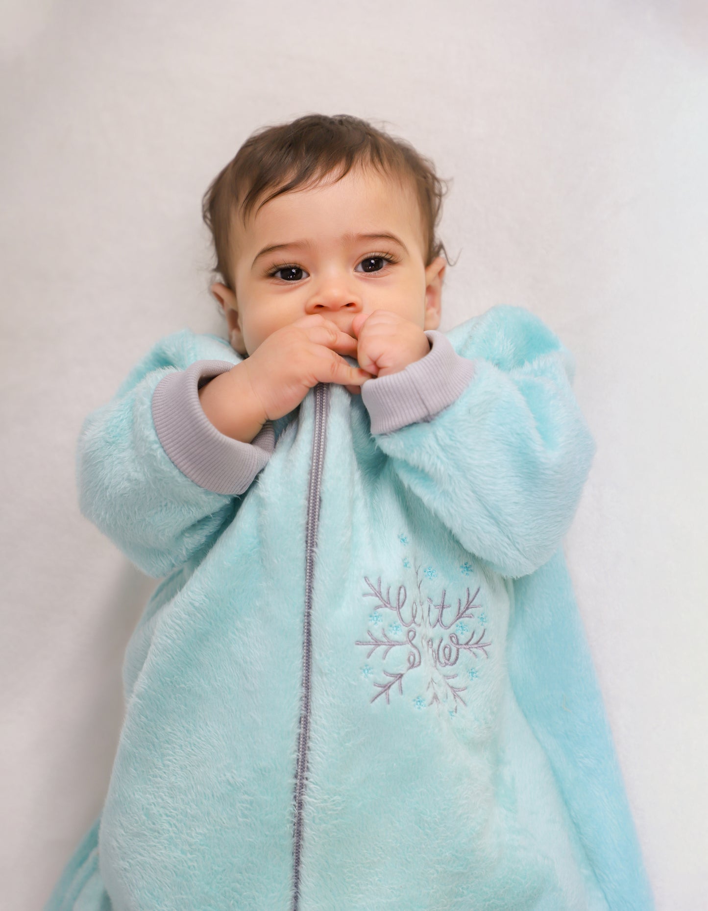 Let it Snow [Aqua Blue]- Sleeved Velvety Fleece Basic Sleeping Bag