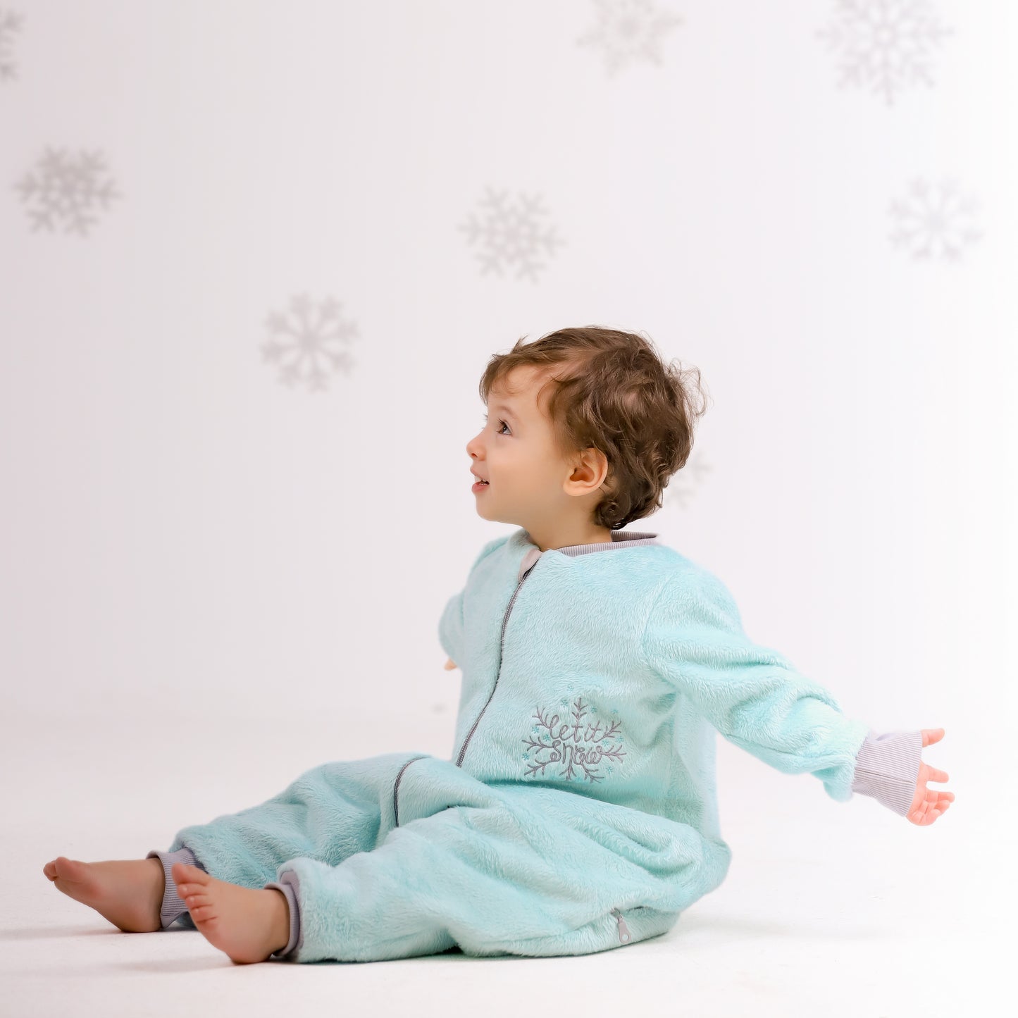 Let it Snow [Aqua Blue]- Sleeved Velvety Fleece Walker Sleeping Bag