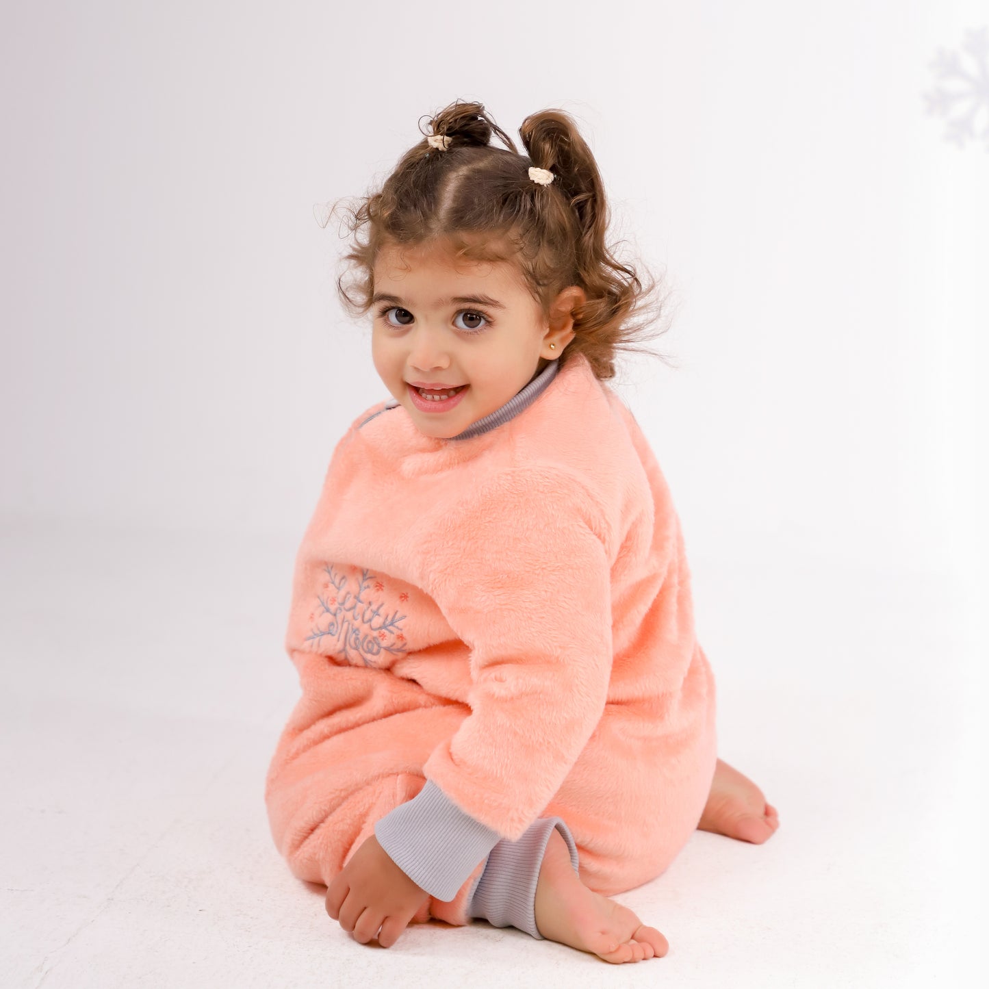 Let it Snow [Apricot]- Sleeved Velvety Fleece Walker Sleeping Bag