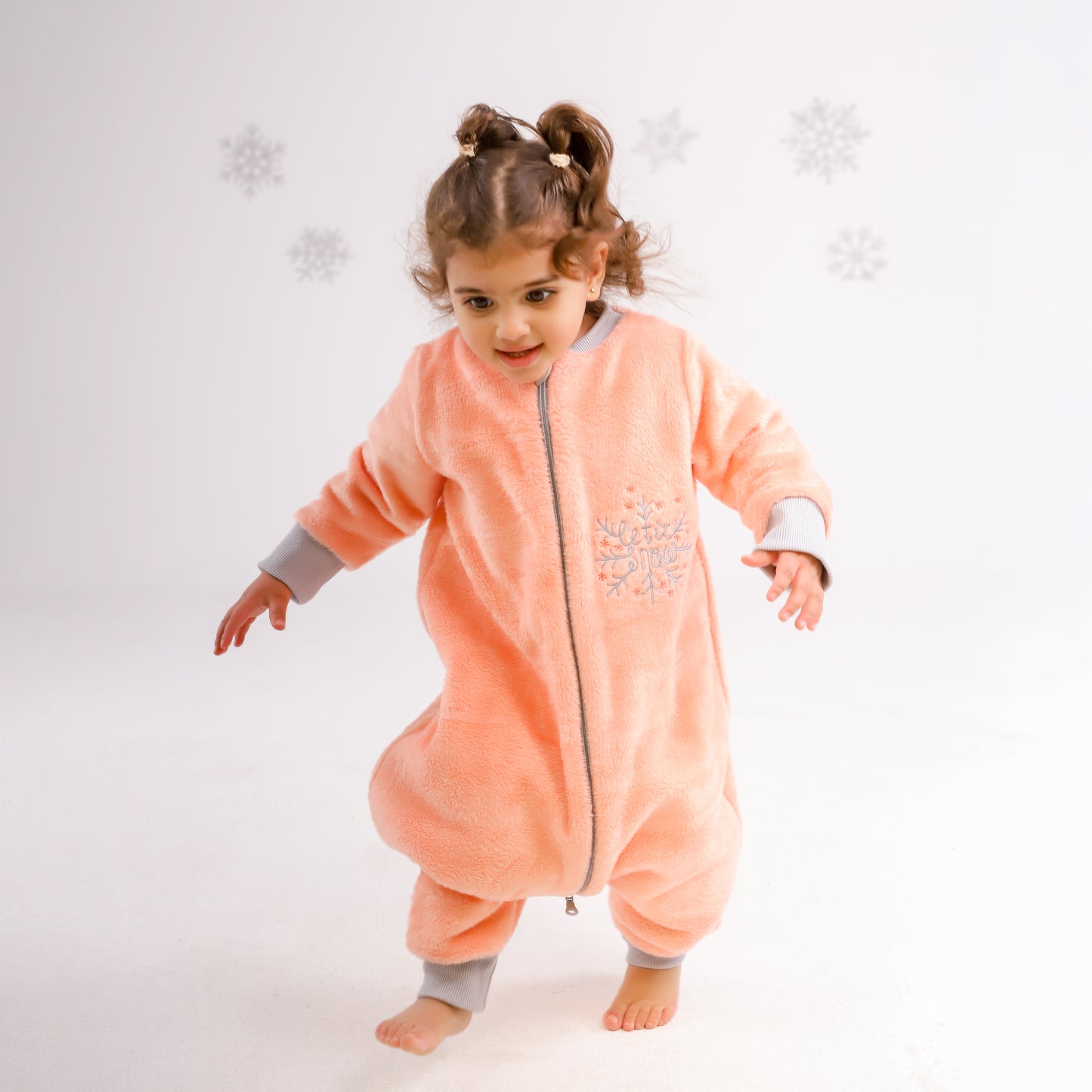 Let it Snow [Apricot]- Sleeved Velvety Fleece Walker Sleeping Bag