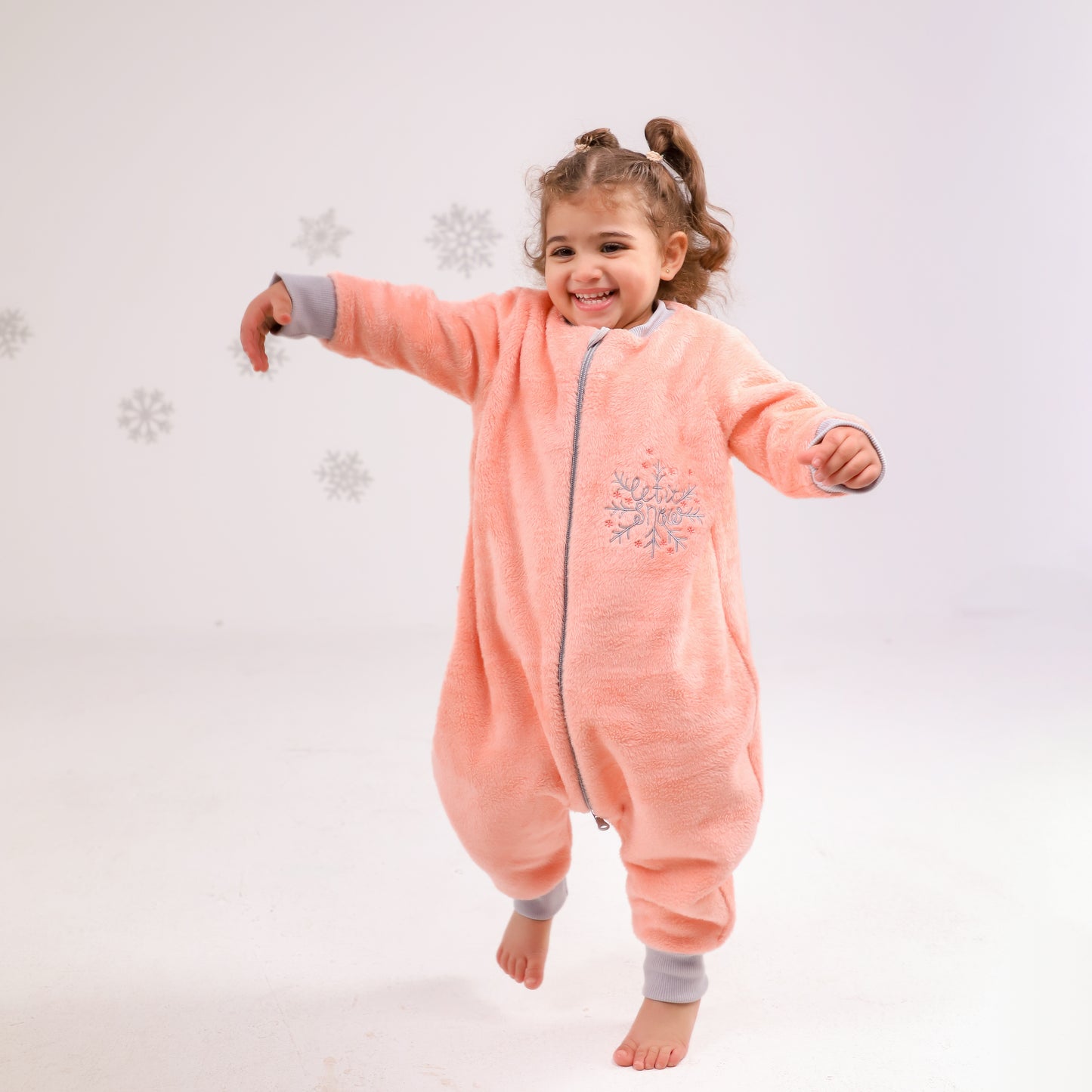 Let it Snow [Apricot]- Sleeved Velvety Fleece Walker Sleeping Bag