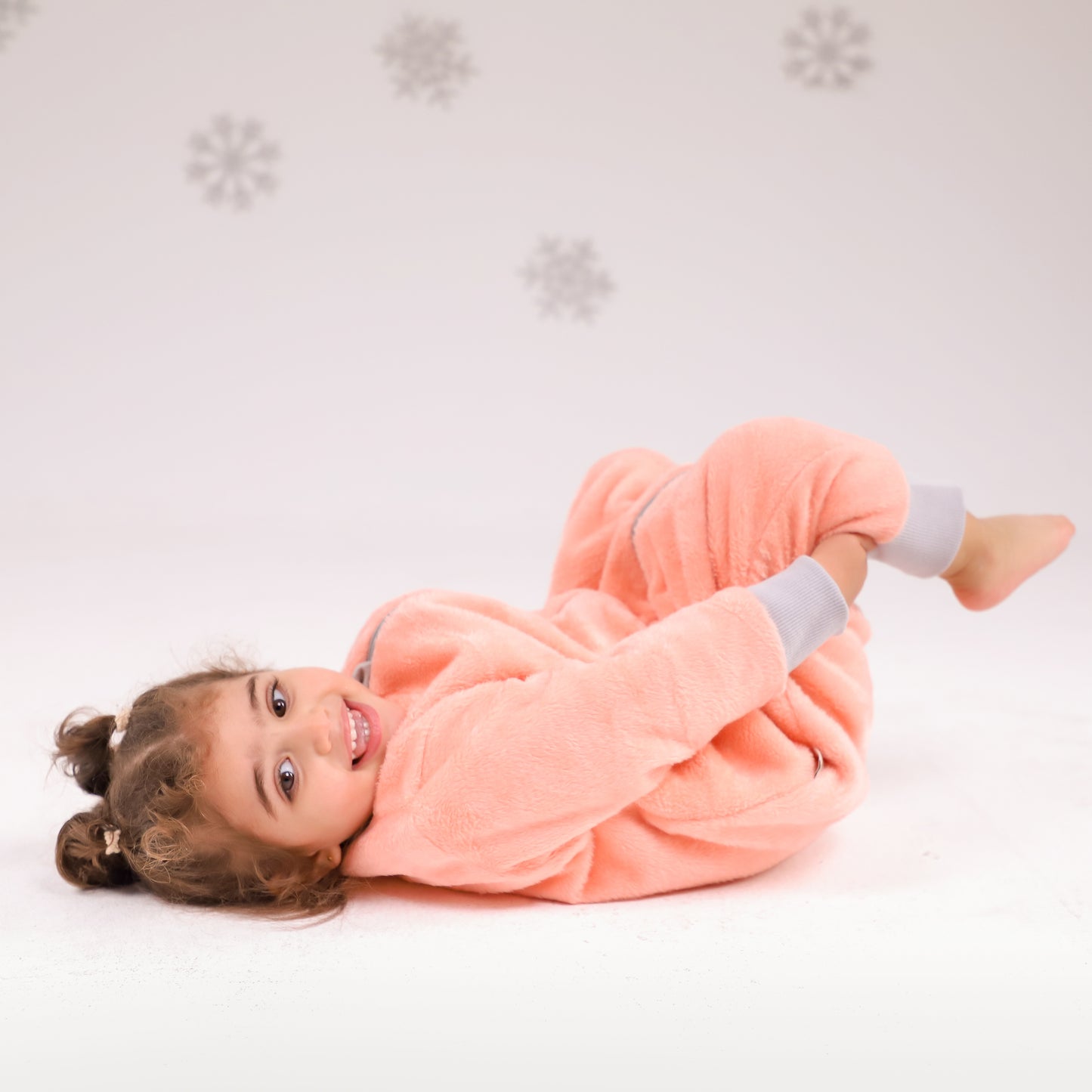 Let it Snow [Apricot]- Sleeved Velvety Fleece Walker Sleeping Bag