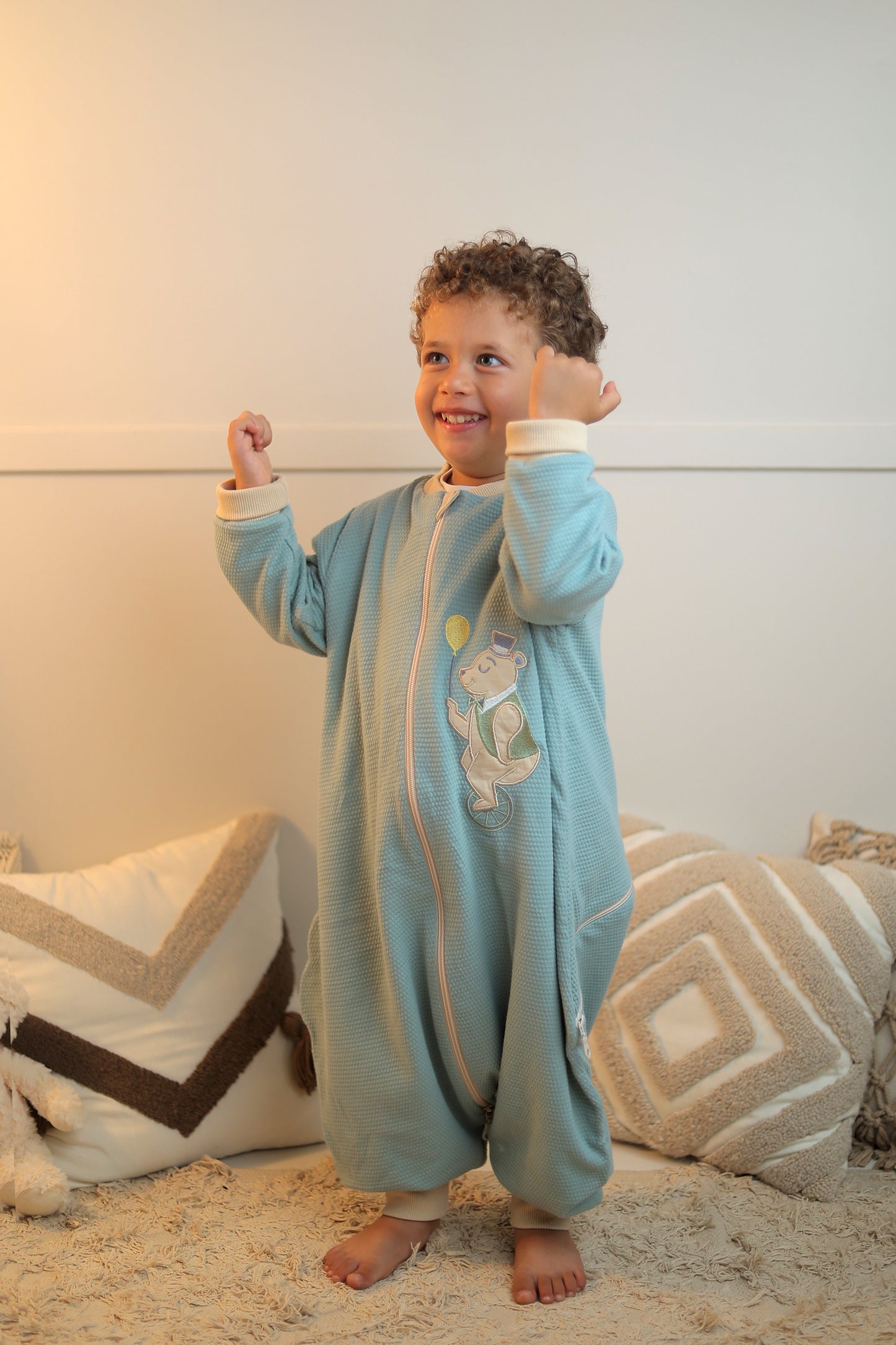 Balloon Bear- Sleeved Extra-Light Summer Walker Sleeping Bag